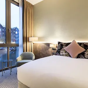 https://monet-garden-hotel-amsterdam.amsterdamhotelsnl.com